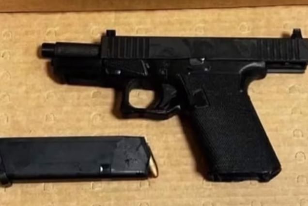 Photo: A 3D printed hand gun